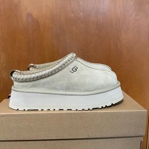 Ugg Tazz Slipper (Mustard Seed) Women’s  -In Hand Ready To Ship